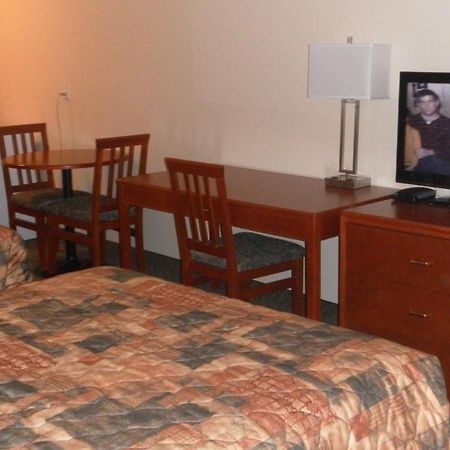 Stampeder Inn Ponoka Rom bilde